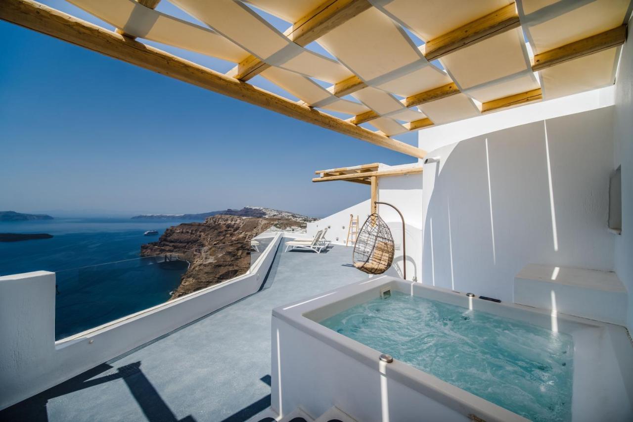 Symphony Santorini