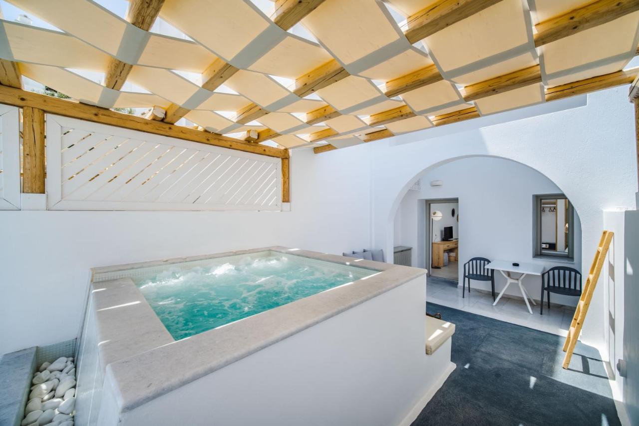 Symphony Santorini Aparthotel *