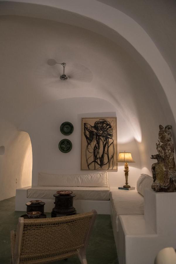 Hiraeth Santorini Guest house