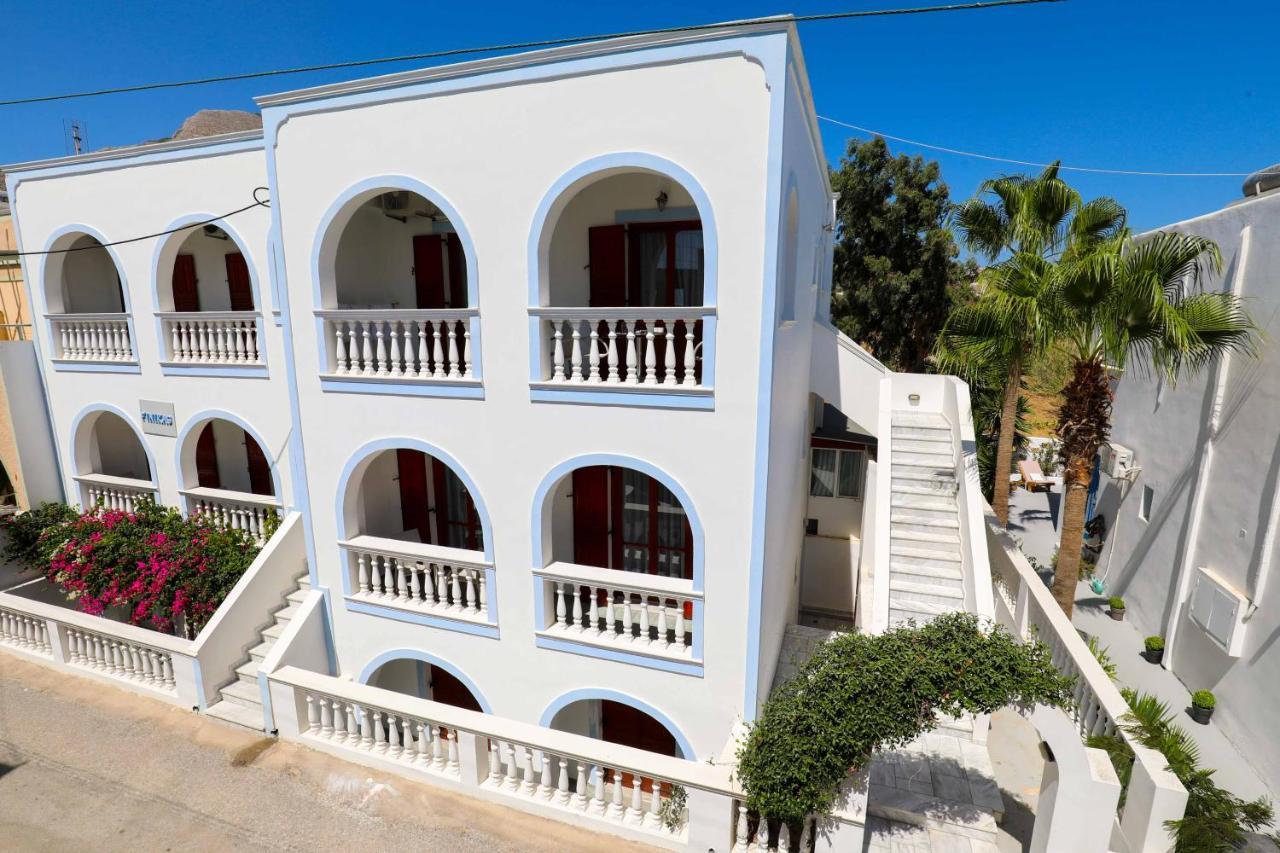 Finikas Santorini Kamari (Santorini)