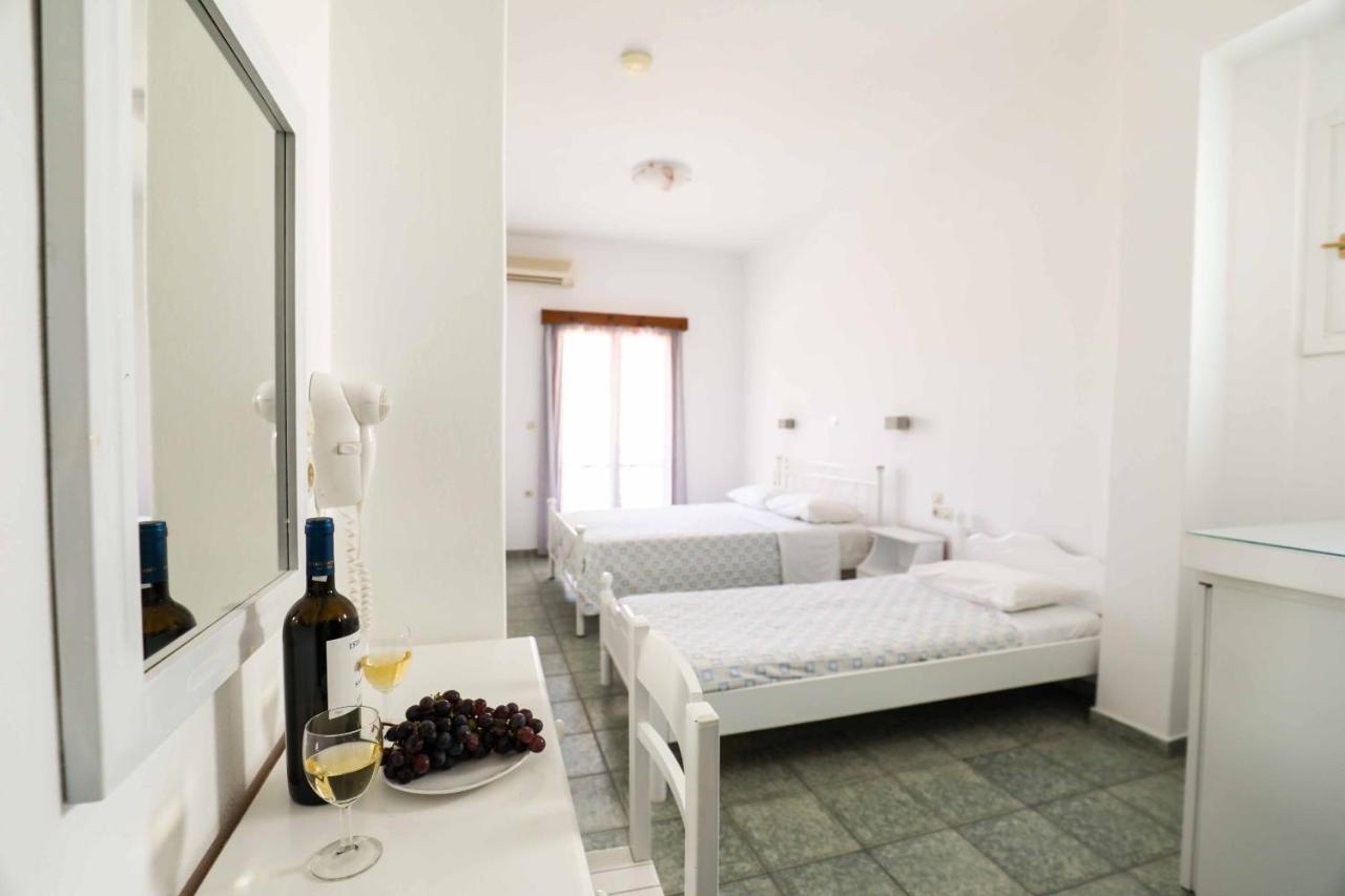Finikas Santorini Hotel Kamari (Santorini)