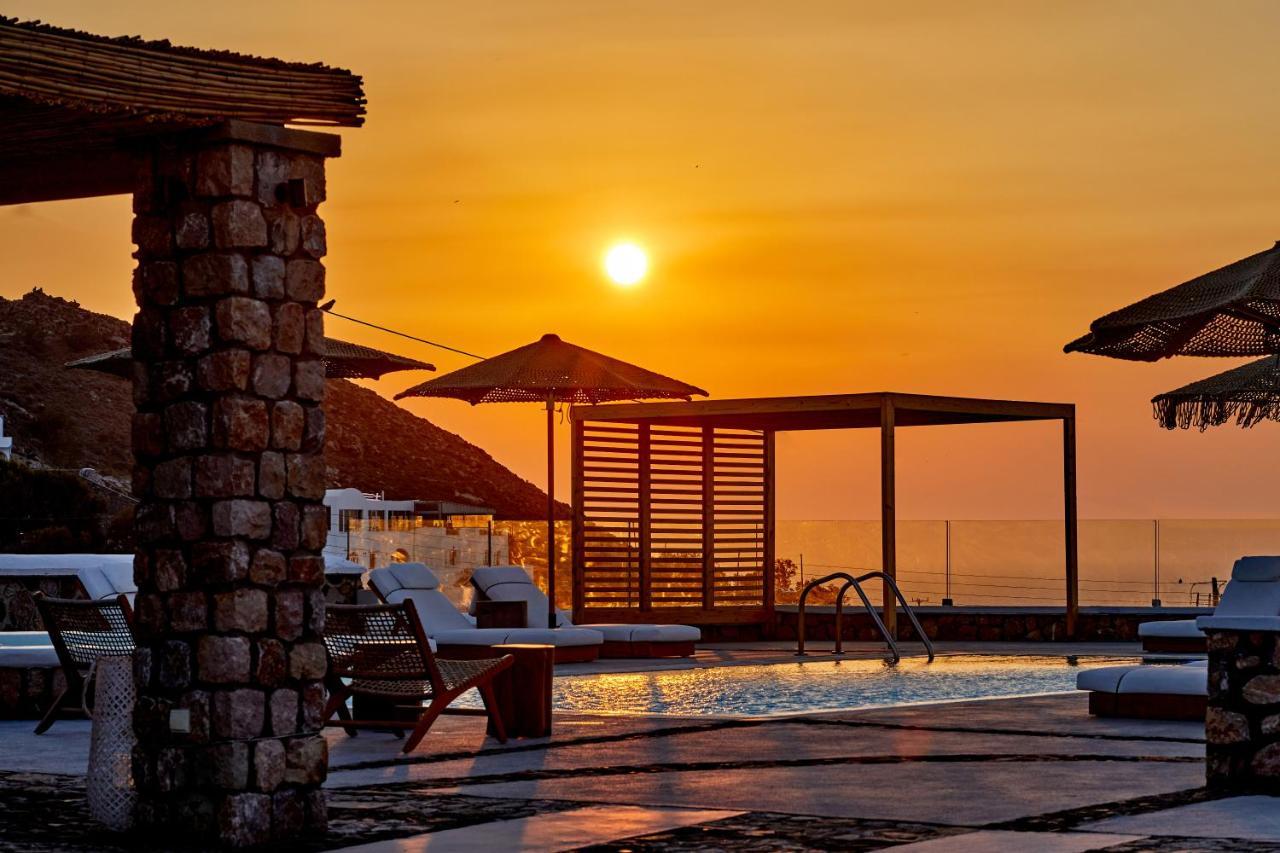 Symmetry Hotel Akrotiri (Santorini)