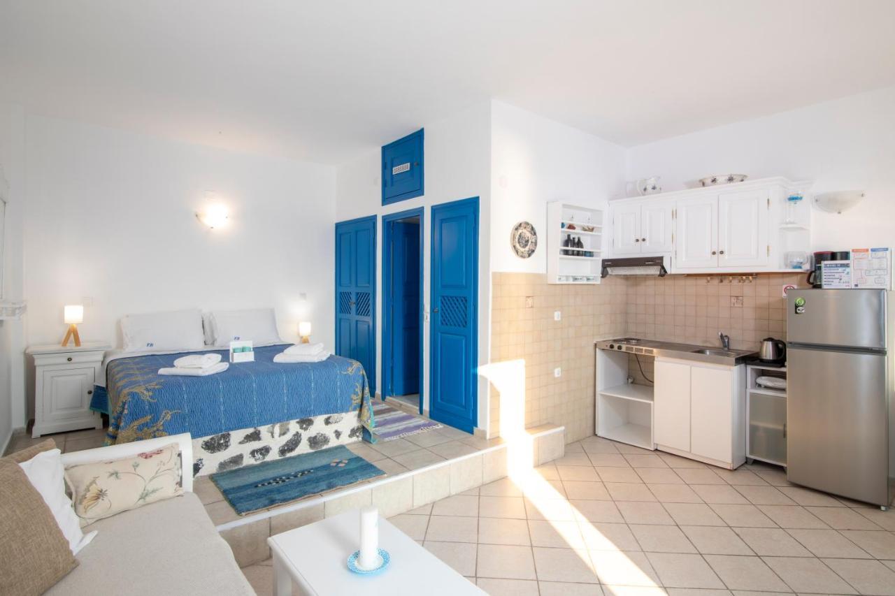 Folia Bianca Apartment Imerovigli (Santorini)