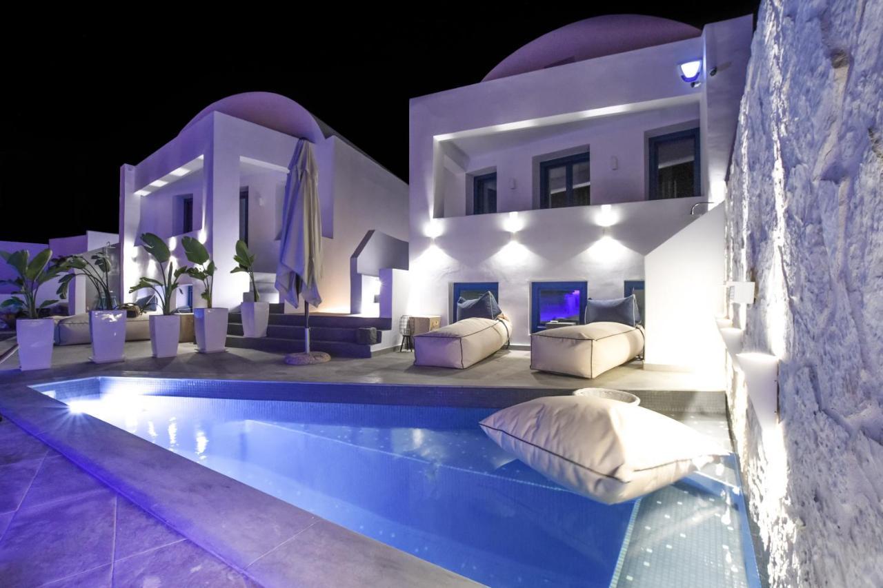 Blue White Villa