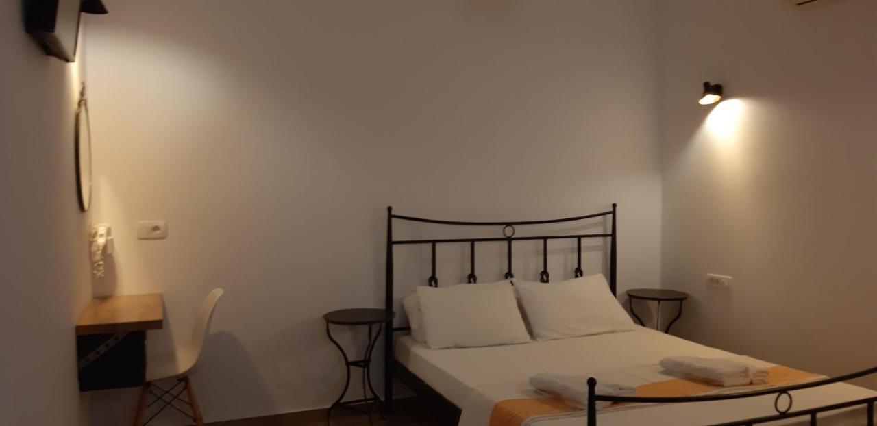 Apartment Spyros Santorini *