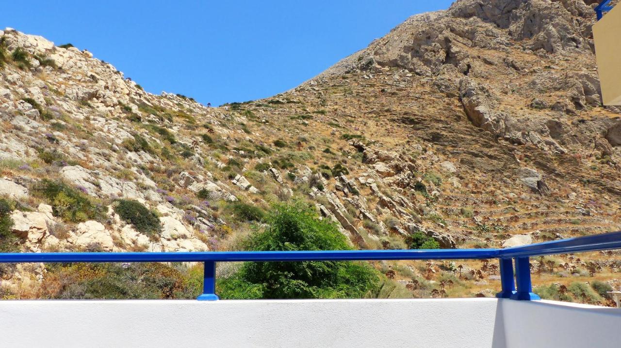 Marianna 3* Perissa (Santorini)