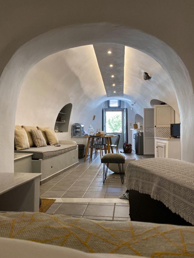 Cave House Martrona Foinikia (Santorini)