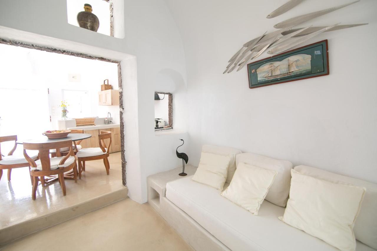Apartment Menias Cave House