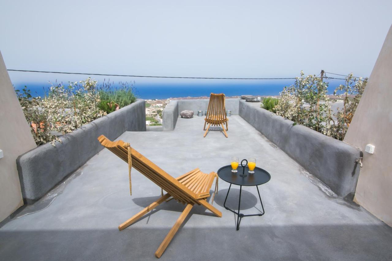 Santorini Hotel 3*