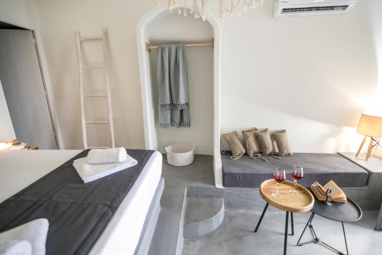 Santorini Hotel 3*
