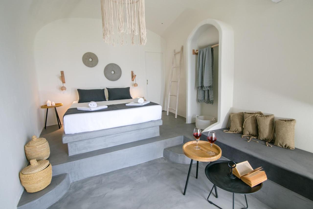 Hotel Santorini 3*