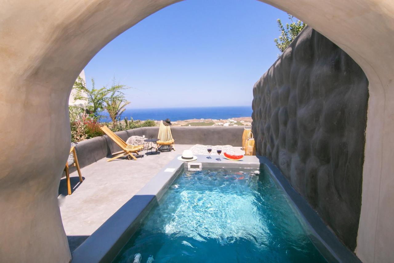 Hotel Santorini 3*