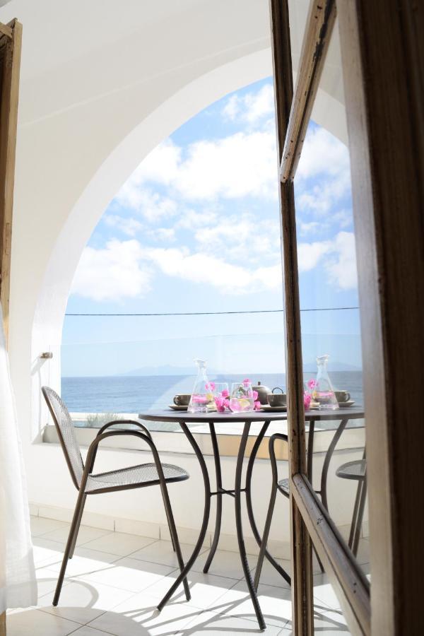 Hotel Santorini Crystal Blue 4*