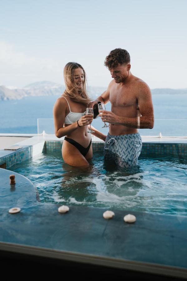 Santorini Secret Premium Hotel