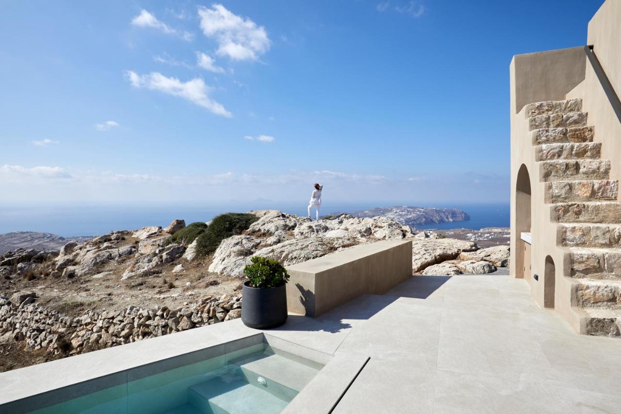 Santorini Sky, The