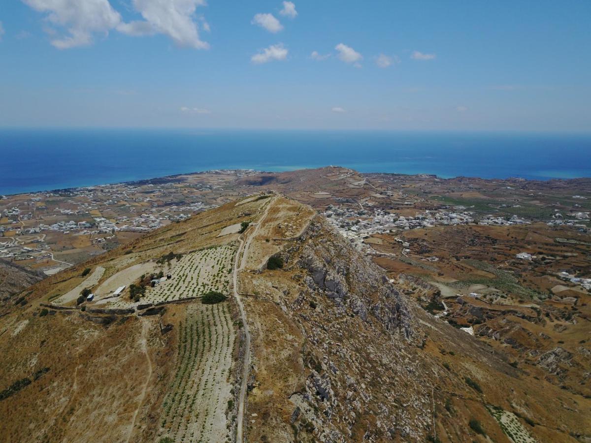 Santorini Sky, The Pyrgos Kallistis
