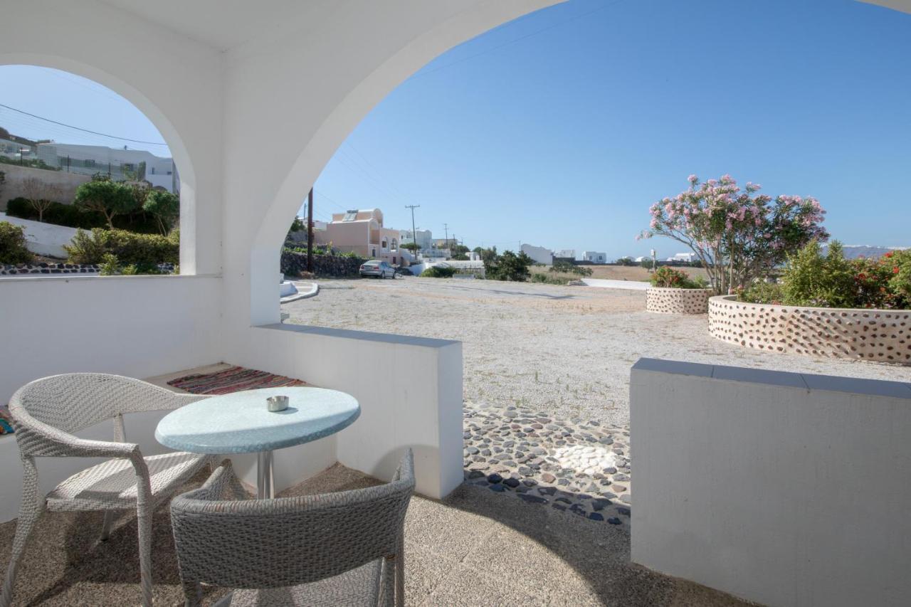 Aparthotel Thira's Dolphin 3*