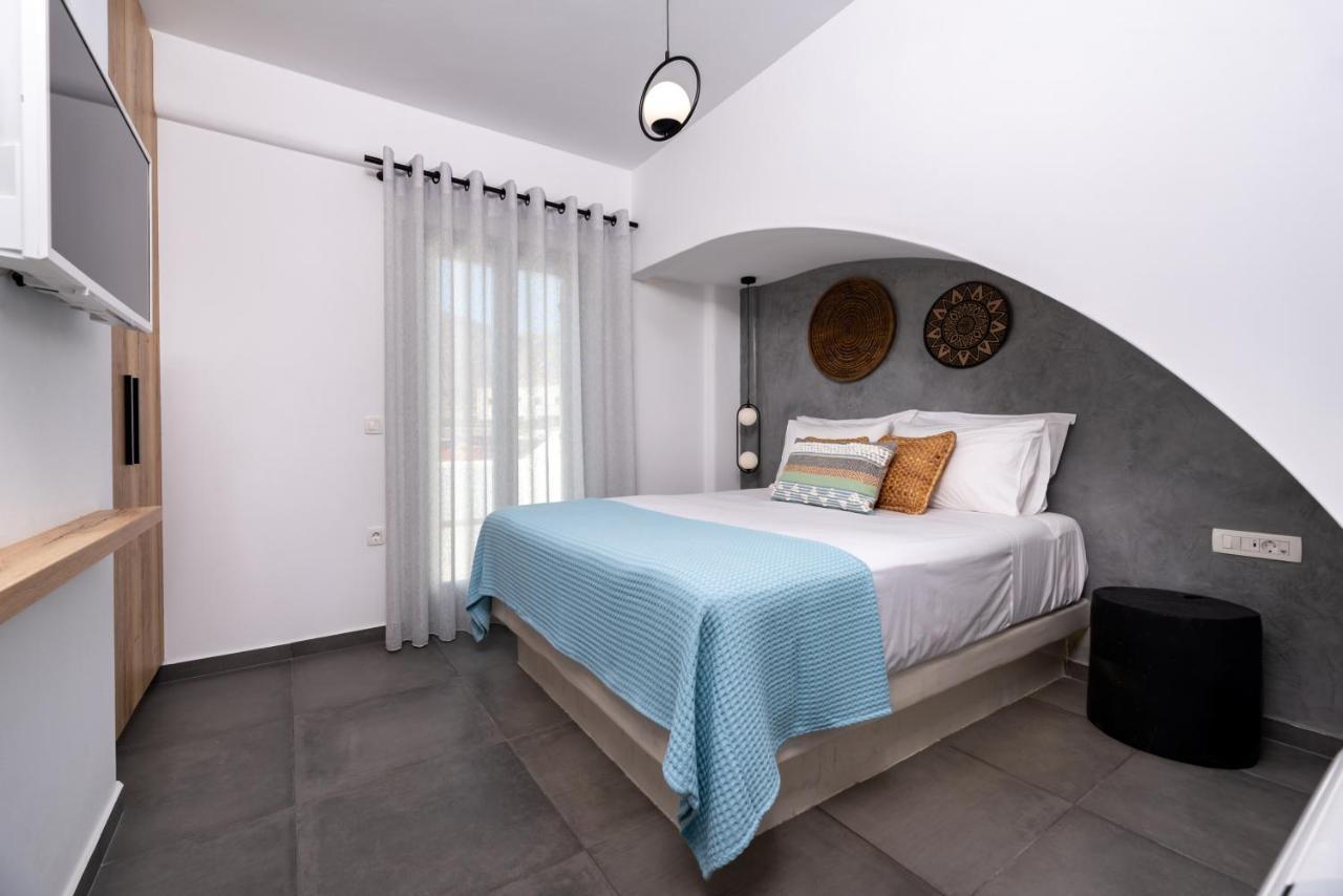 Modern Dome Homes Of Santorini Pousada Perissa (Santorini)