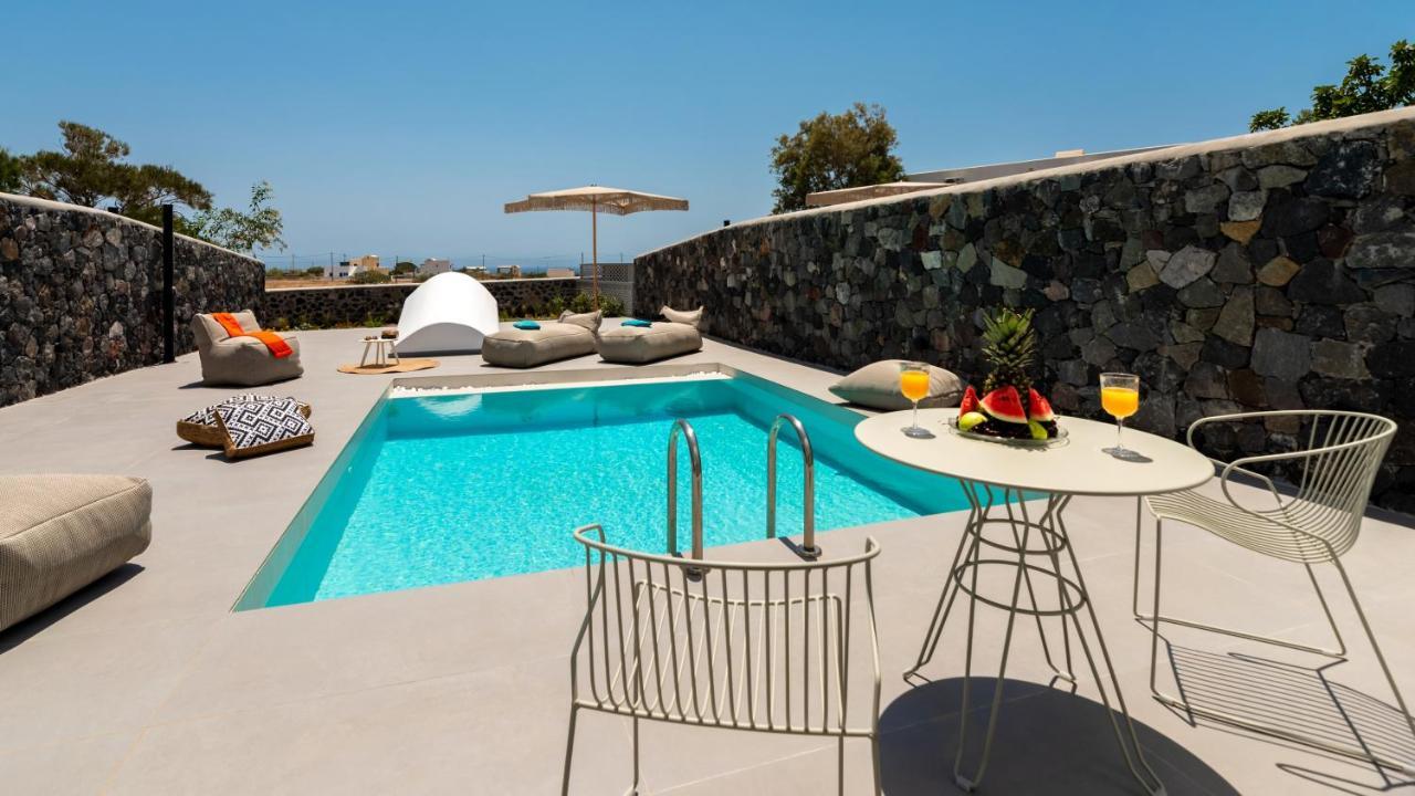 Modern Dome Homes Of Santorini Pousada