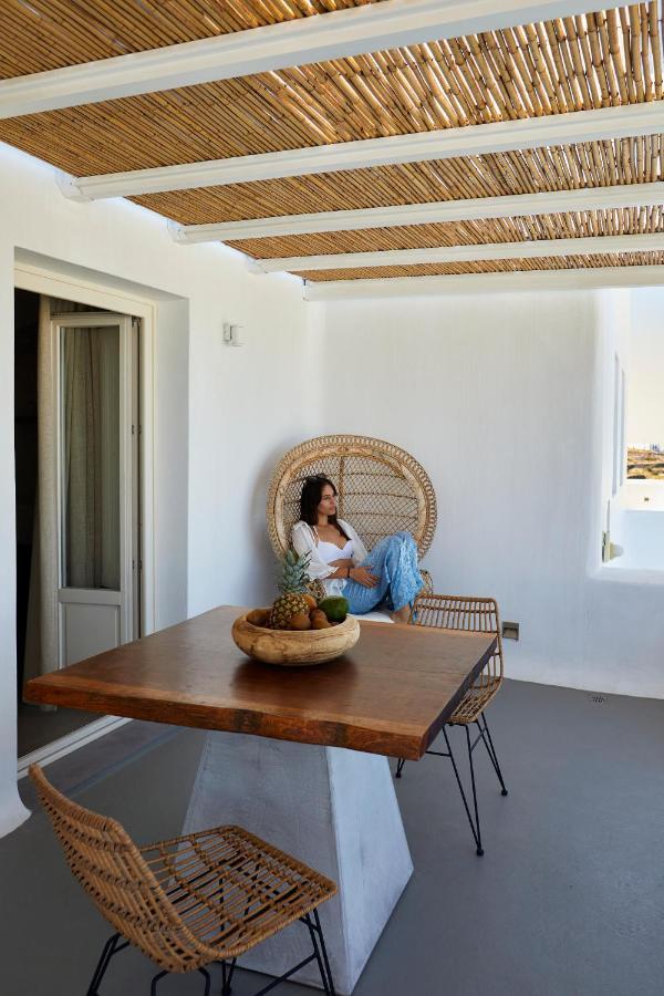 White & Co Santorini