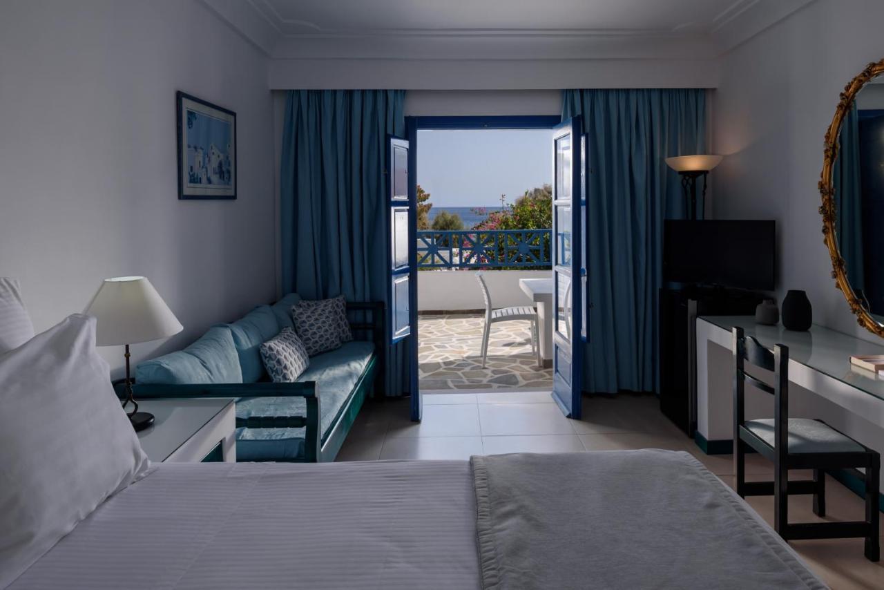 Veggera Resort Perissa (Santorini)