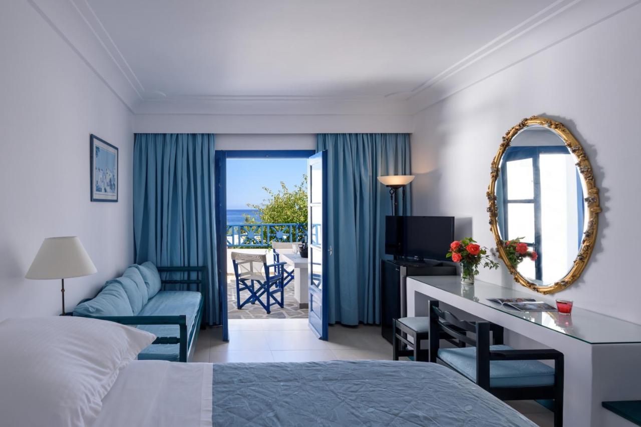Veggera 4* Perissa (Santorini)