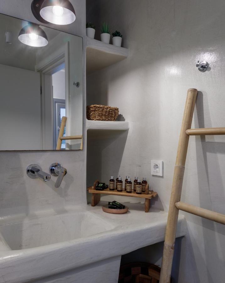 Bianco Diverso Imerovigli (Santorini)
