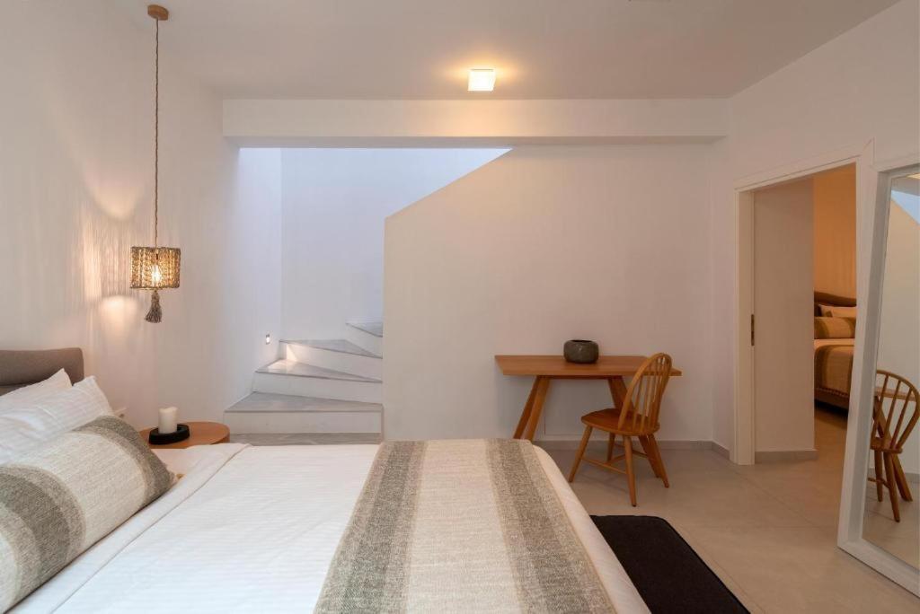 Hotel La Maltese Caldera Concept Imerovigli (Santorini)