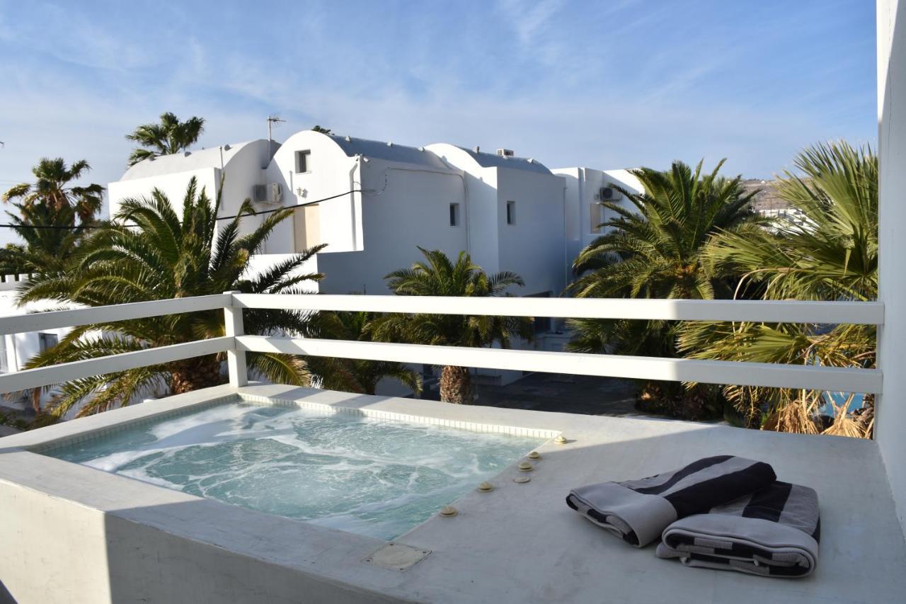 De_naxia Perissa (Santorini)