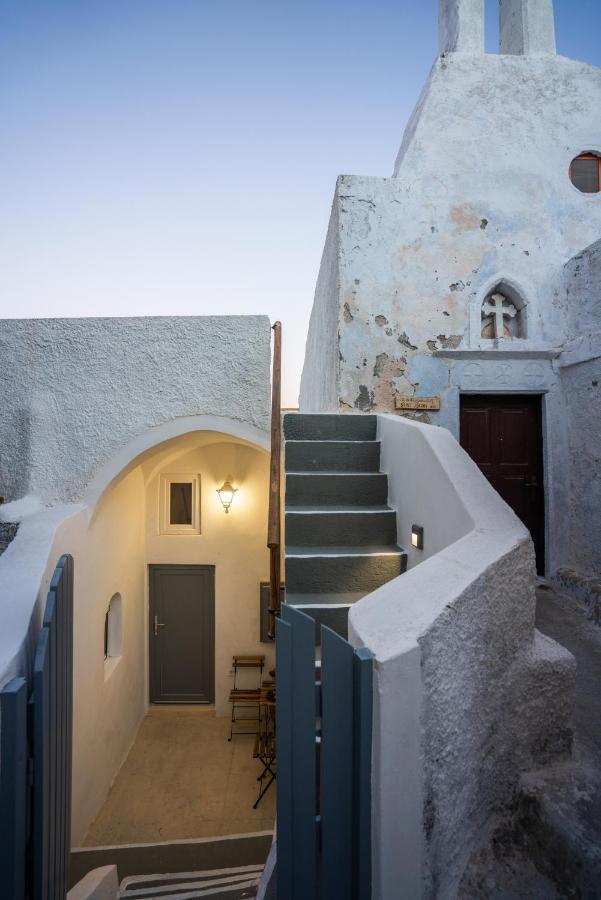 Kastro Cave House *