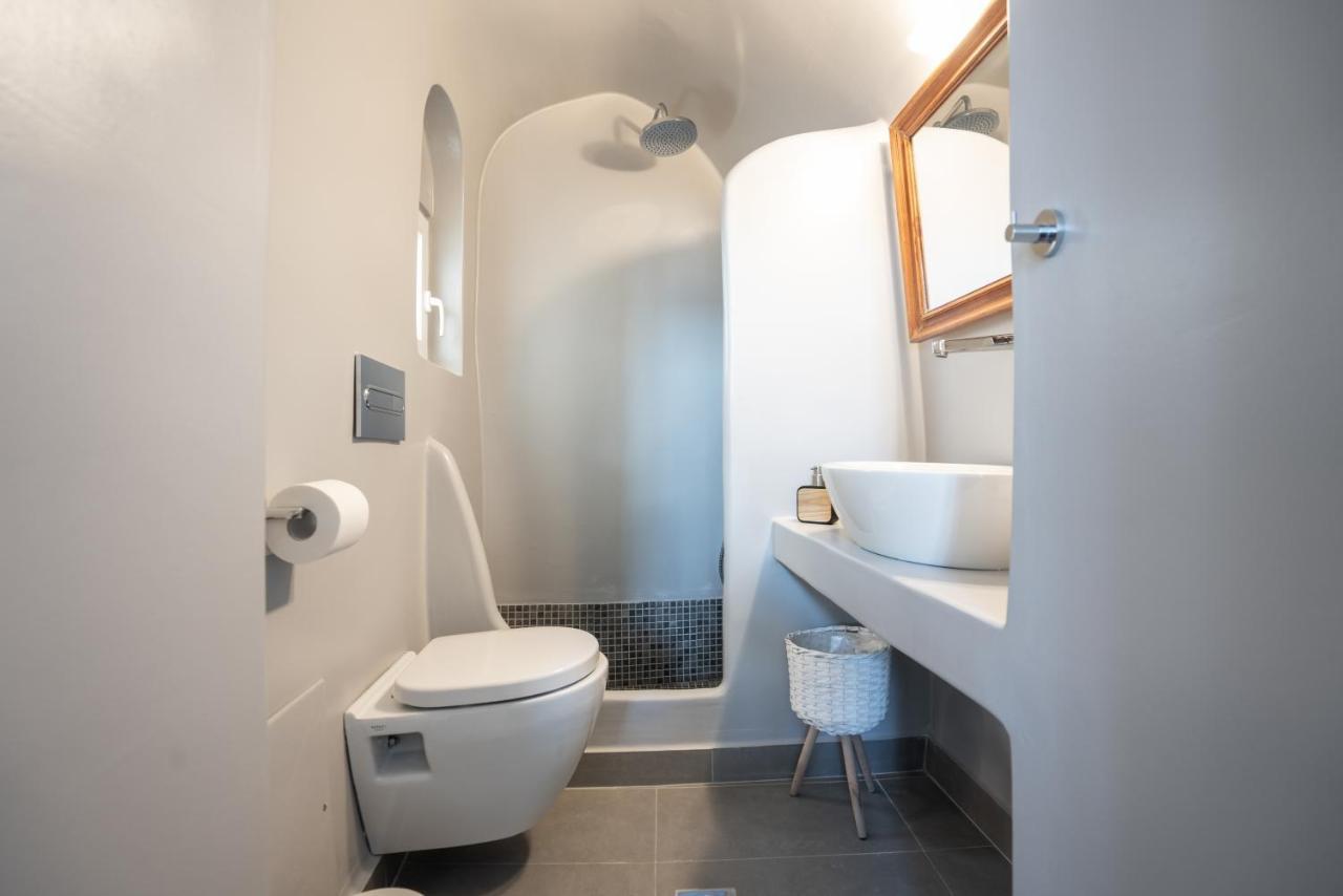 Kastro Cave House