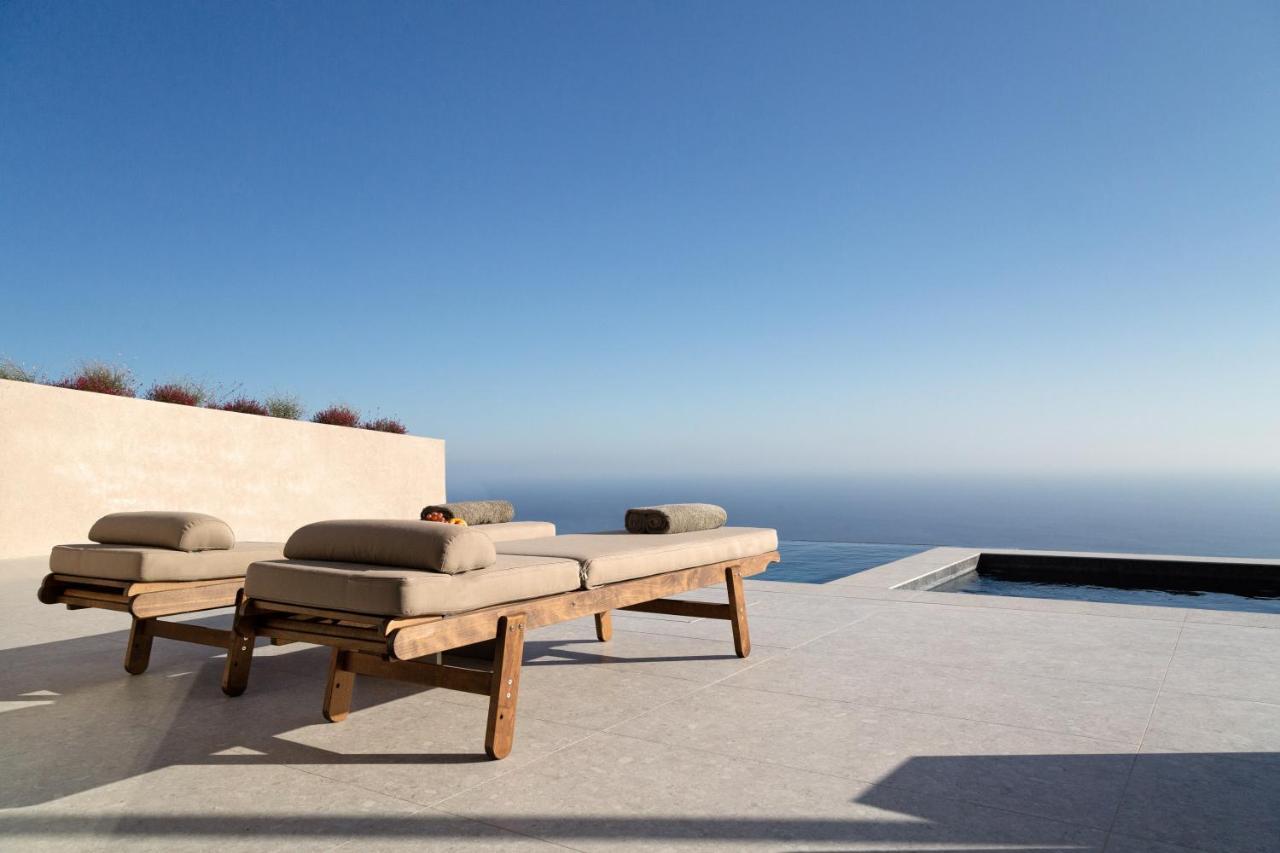 Villa Santorini Sky, Luxury *