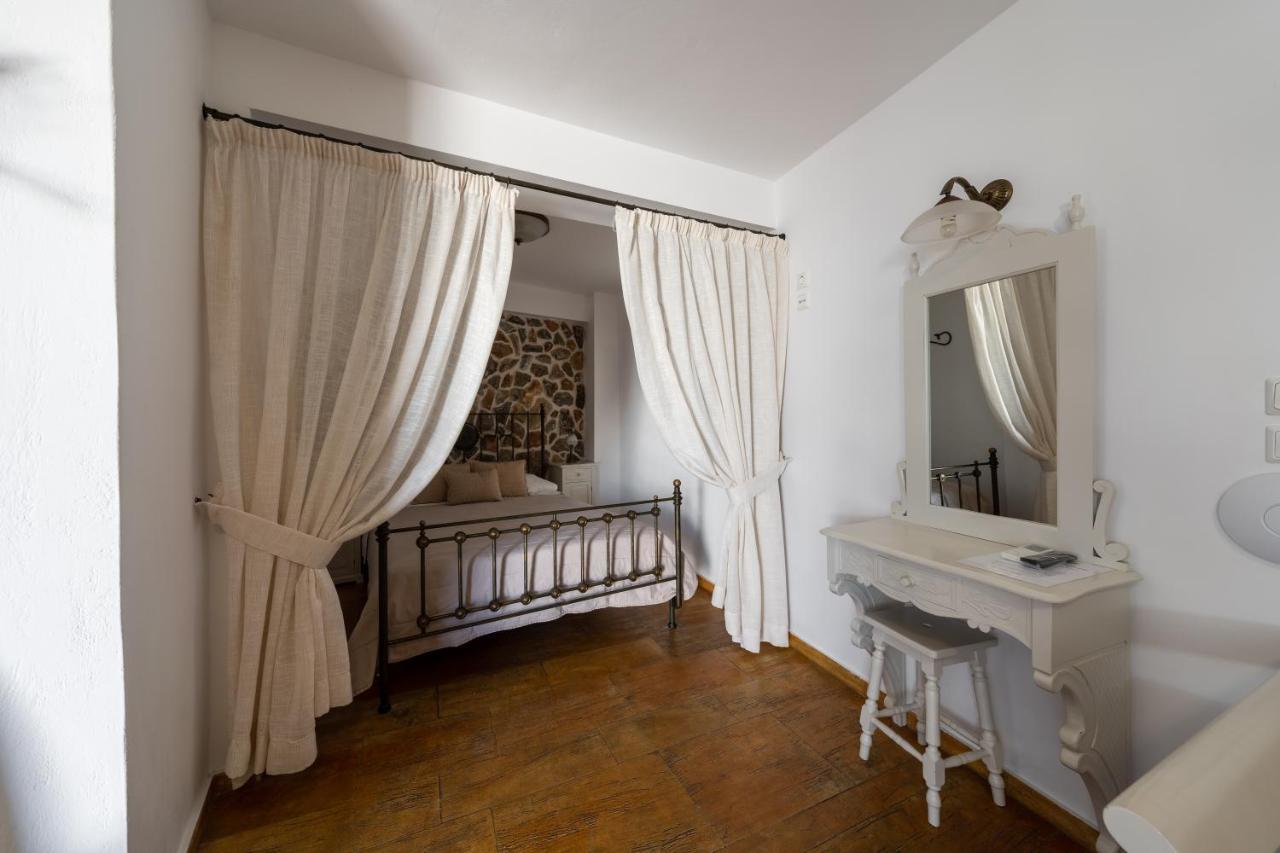Smaro Aparthotel