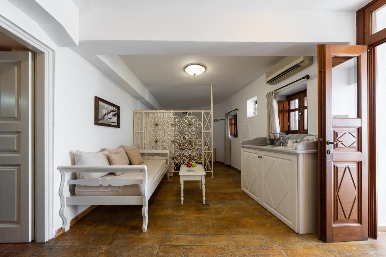 Aparthotel Smaro Firostefani