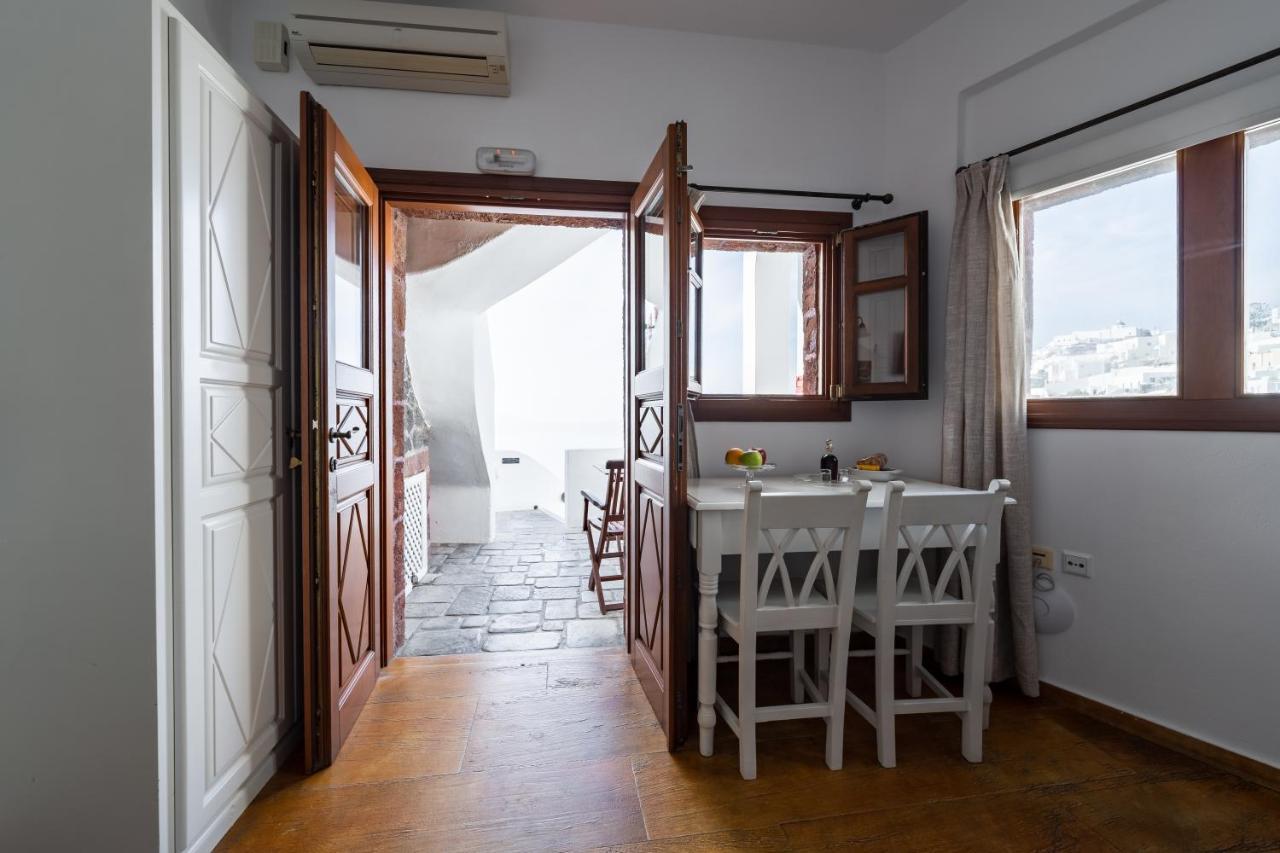 Smaro Aparthotel