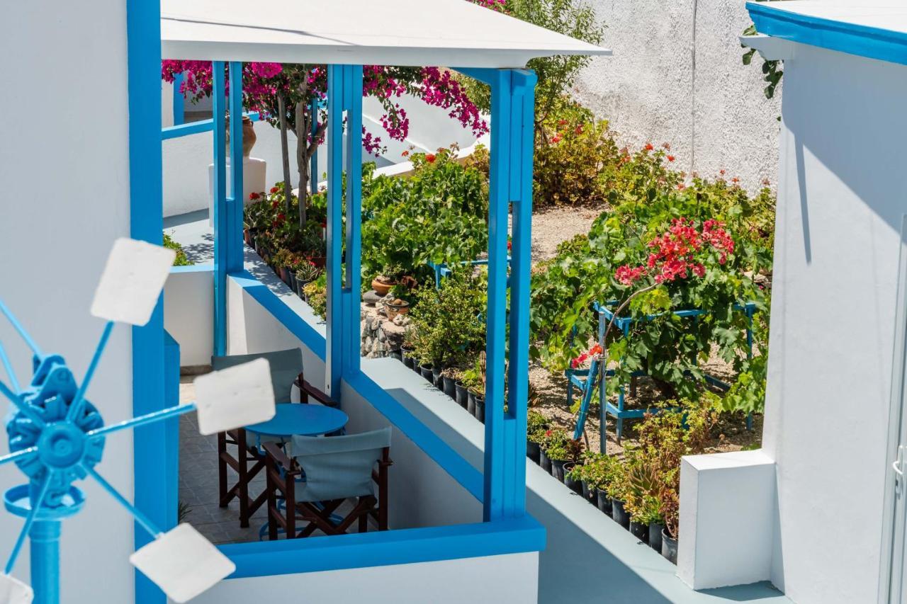 Ancient Thera Apartment
