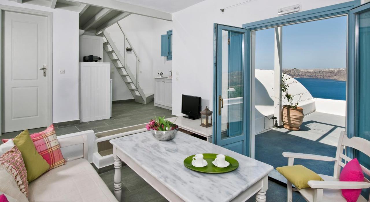 Aura Marina Santorini *