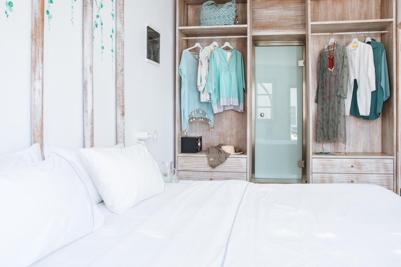 The Museum Project Hotel Oia (Santorini)