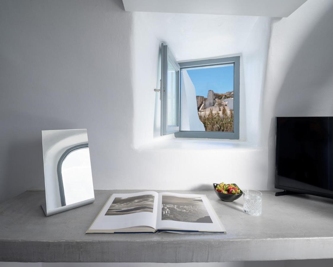 Mybozer Cave Karterados (Santorini)