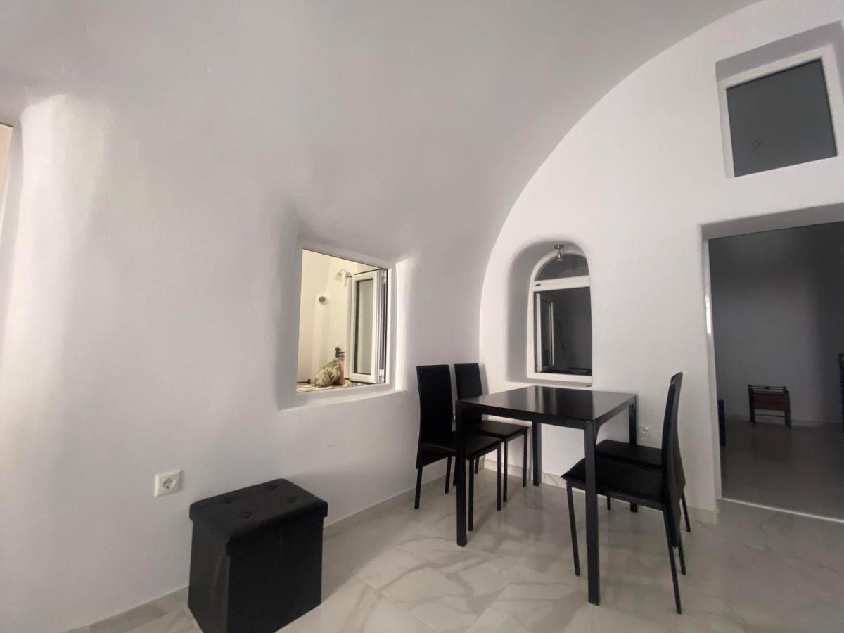 Hotel Hellas 2* Fira (Santorini)