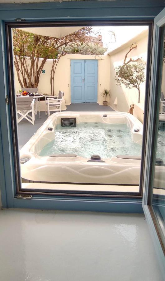 Villa Nykteri By A Terre Cave Oia (Santorini)
