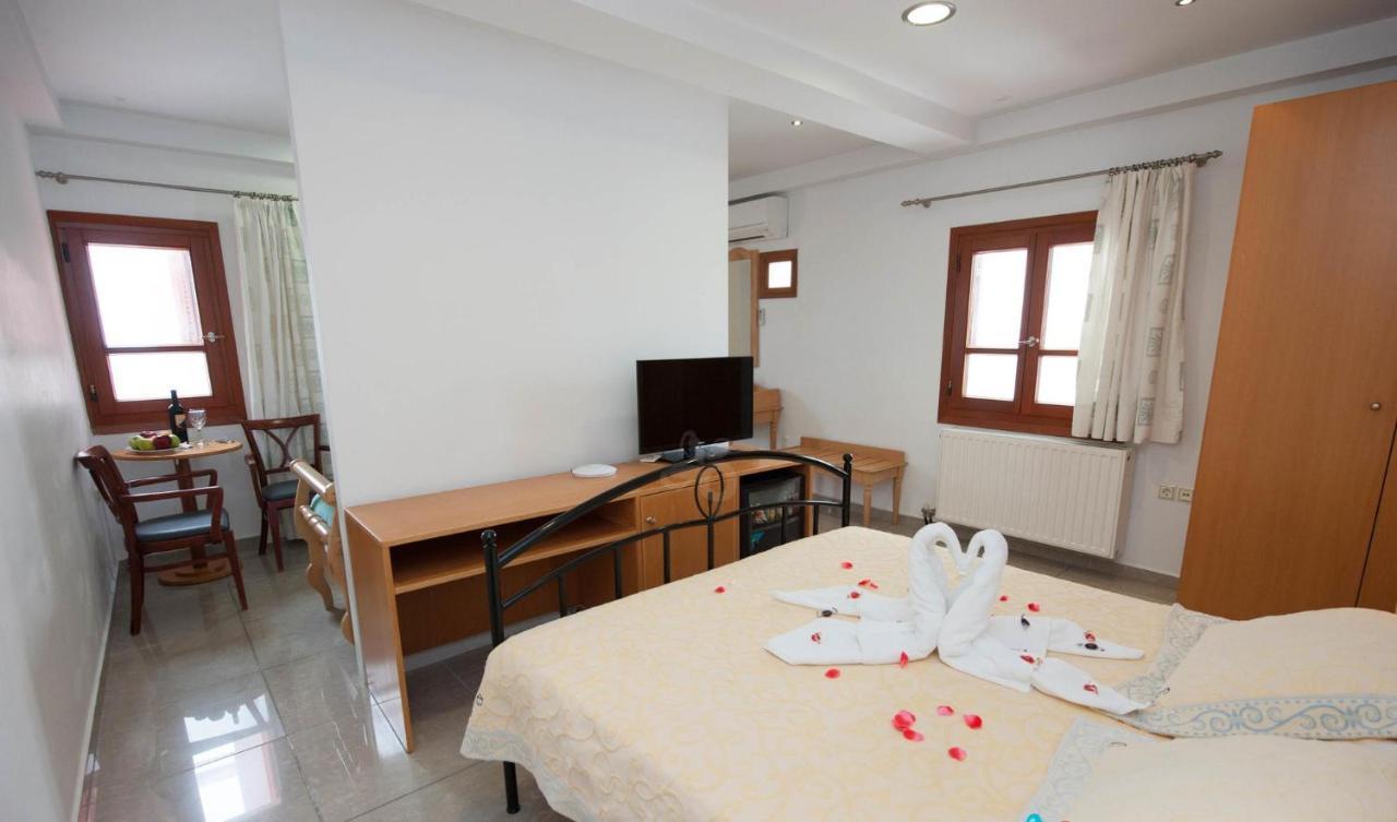 Theoxenia Caldera Hotel Fira (Santorini)