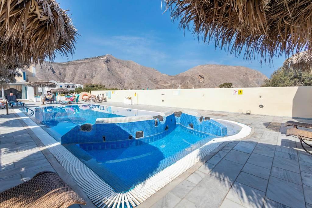 Bay 3* Perissa (Santorini)