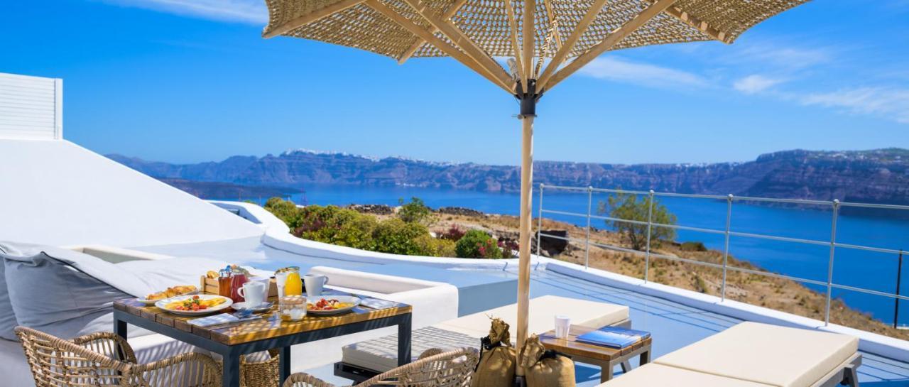 Cape 9 & Akrotiri (Santorini)