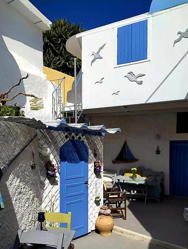 Emmantina Bed & Breakfast Messaria (Santorini)