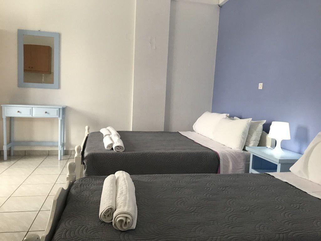 Valvis 2* Perissa (Santorini)
