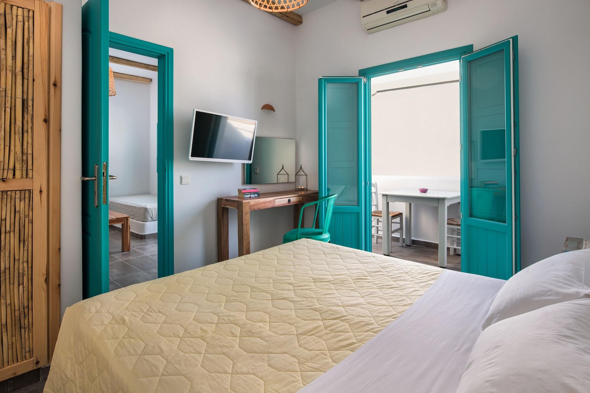 Nissia & Aparthotel Kamari (Santorini)