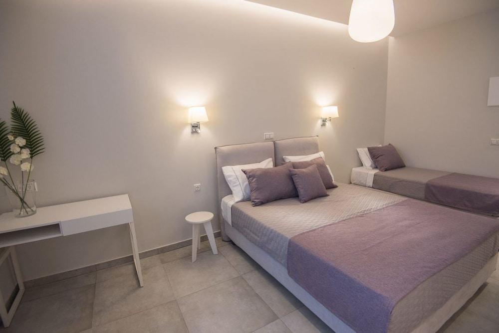 Fomithea Aparthotel Kamari (Santorini)