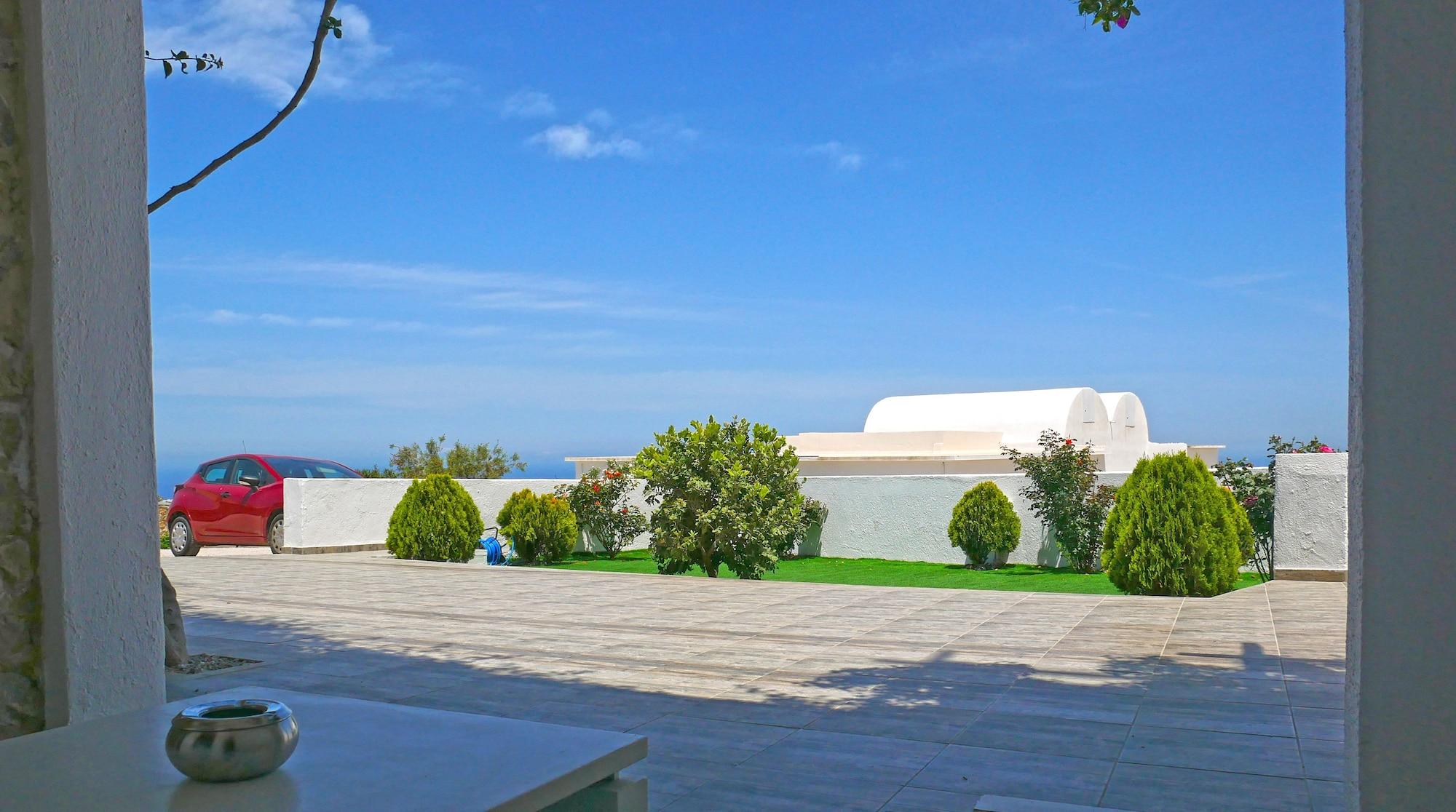 Hotel Nautilus Dome Fira (Santorini)