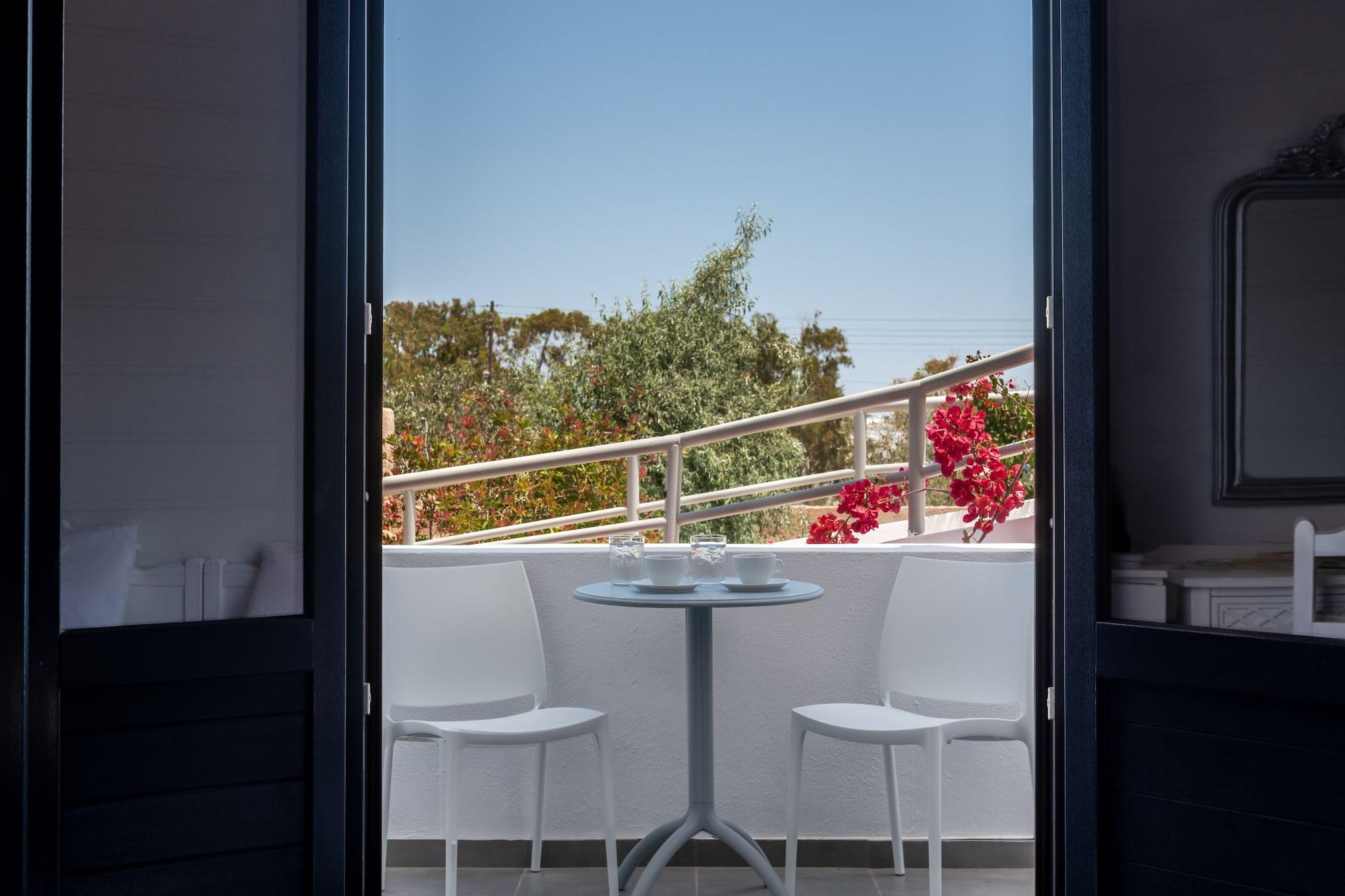Rivari Santorini 3* Kamári